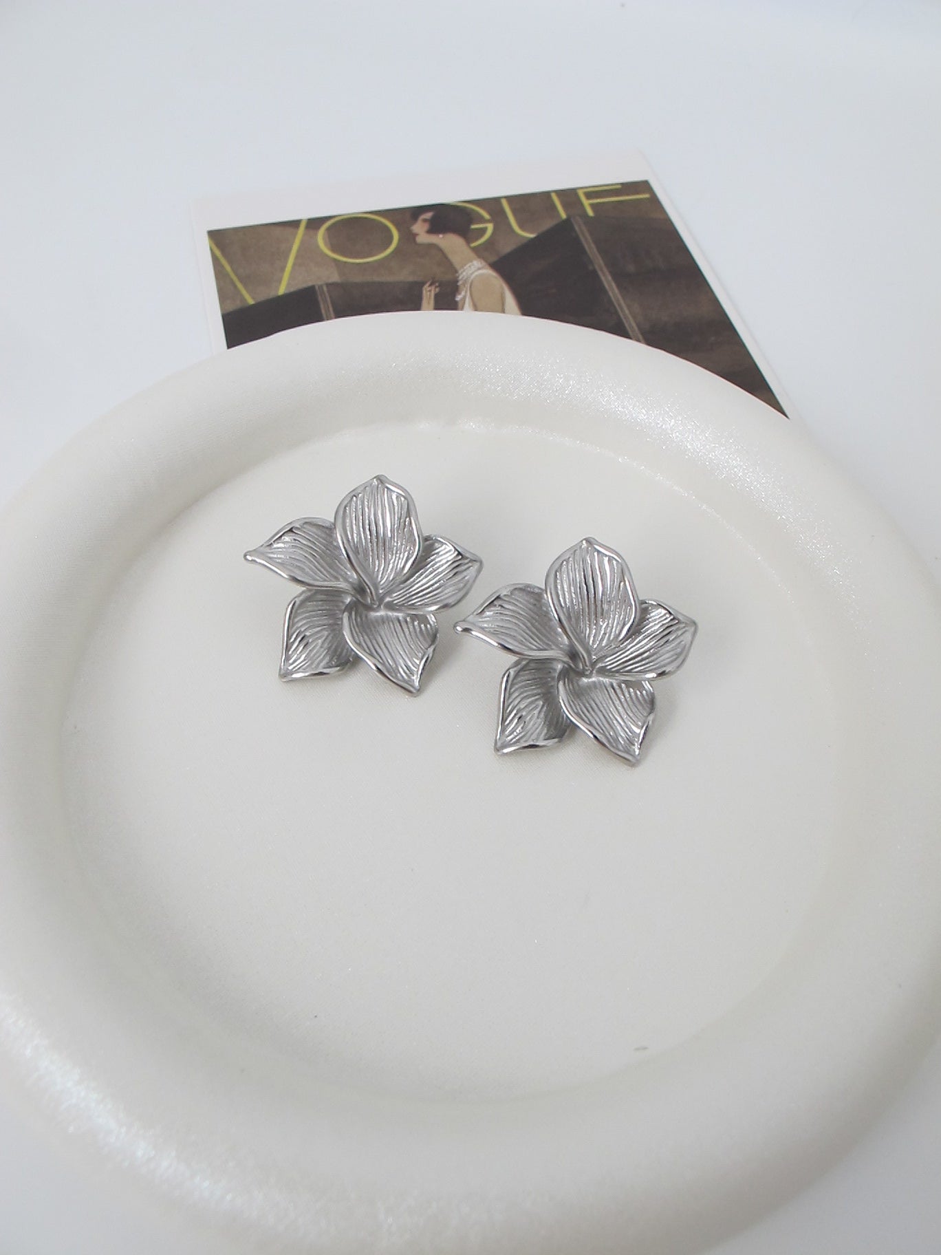 Pure blossom σκουλαρίκια